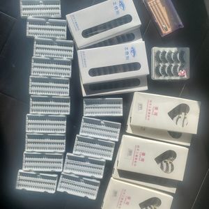 Lot of false eye lashes